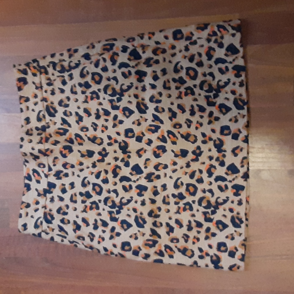 LOFT CHEETAH PRINT SKIRT